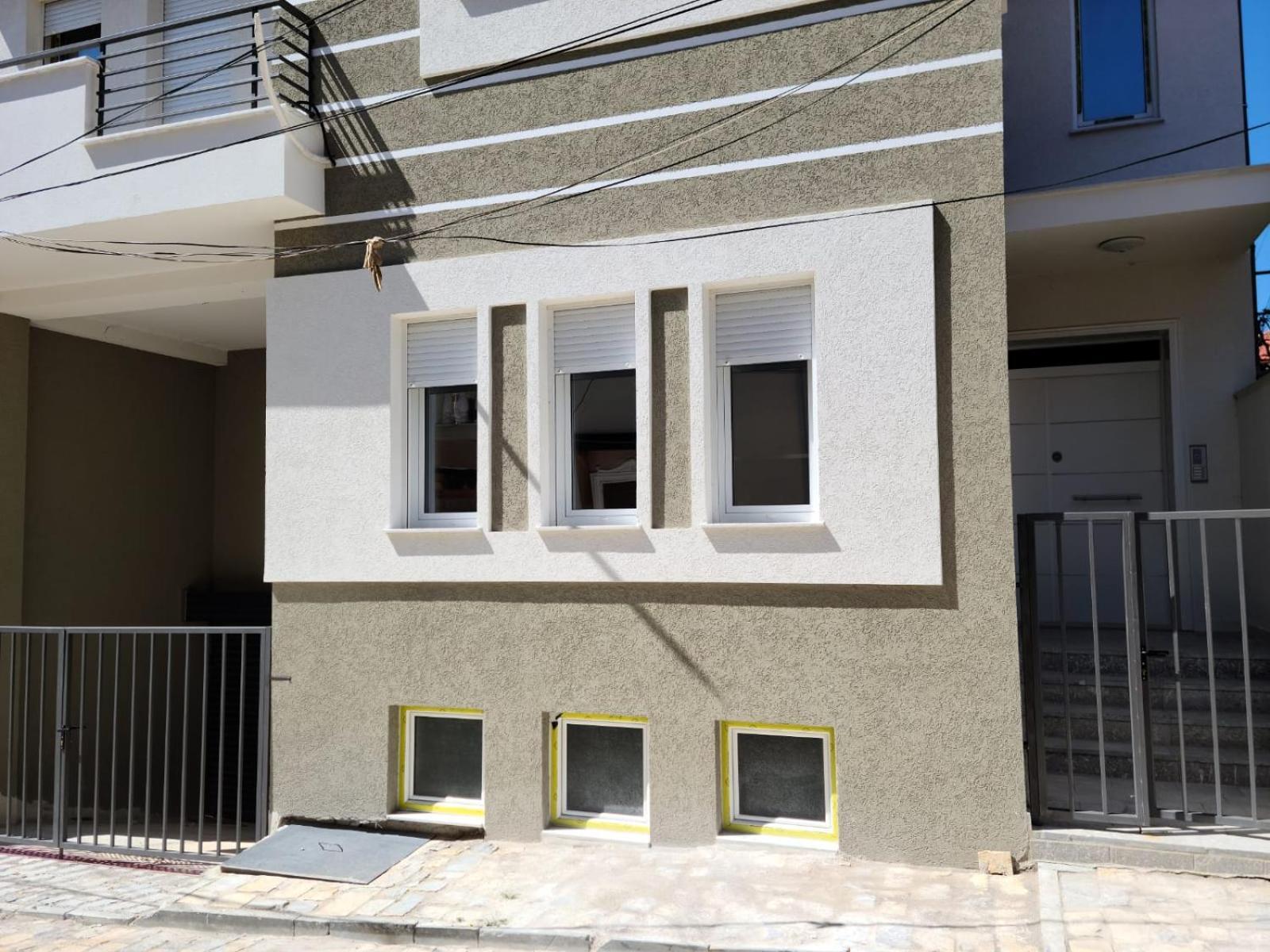 Travelers' Korca Home Extérieur photo